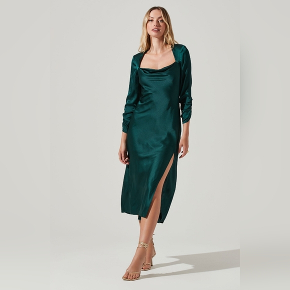 GRACIE LONG SLEEVE CUTOUT SATIN MIDI DRESS / ASTR THE LABEL - Picture 3 of 6